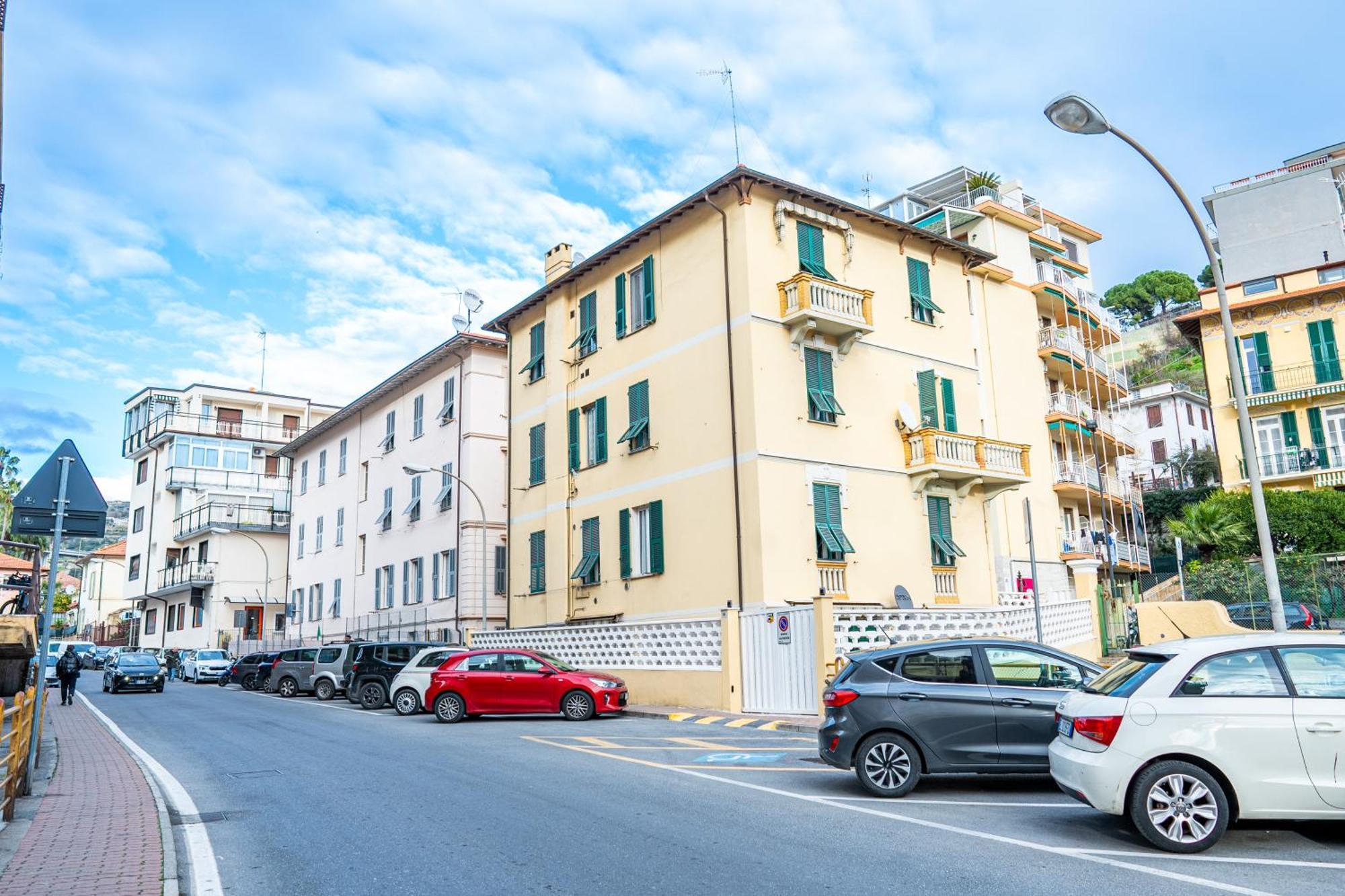 Casa Stefi Sunremo - Parcheggio Privato, 500 Mt Dalla Spiaggia San Remo Kültér fotó